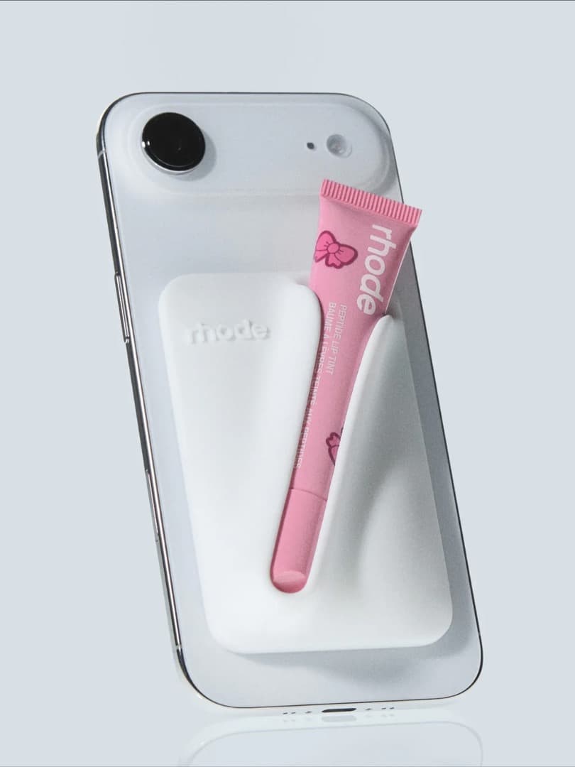rhode Snap-On Lip Case（White） - メルカリ