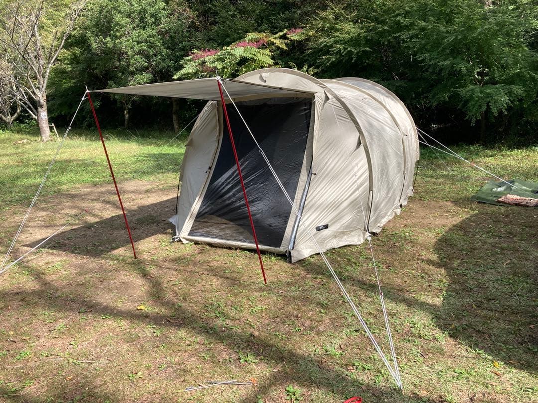 FIELDOOR トンネルテント480 ライトベージュ　UVカット 3〜4人用 フィールドアから3人～4人用のトンネル型テント「トンネルテント 480