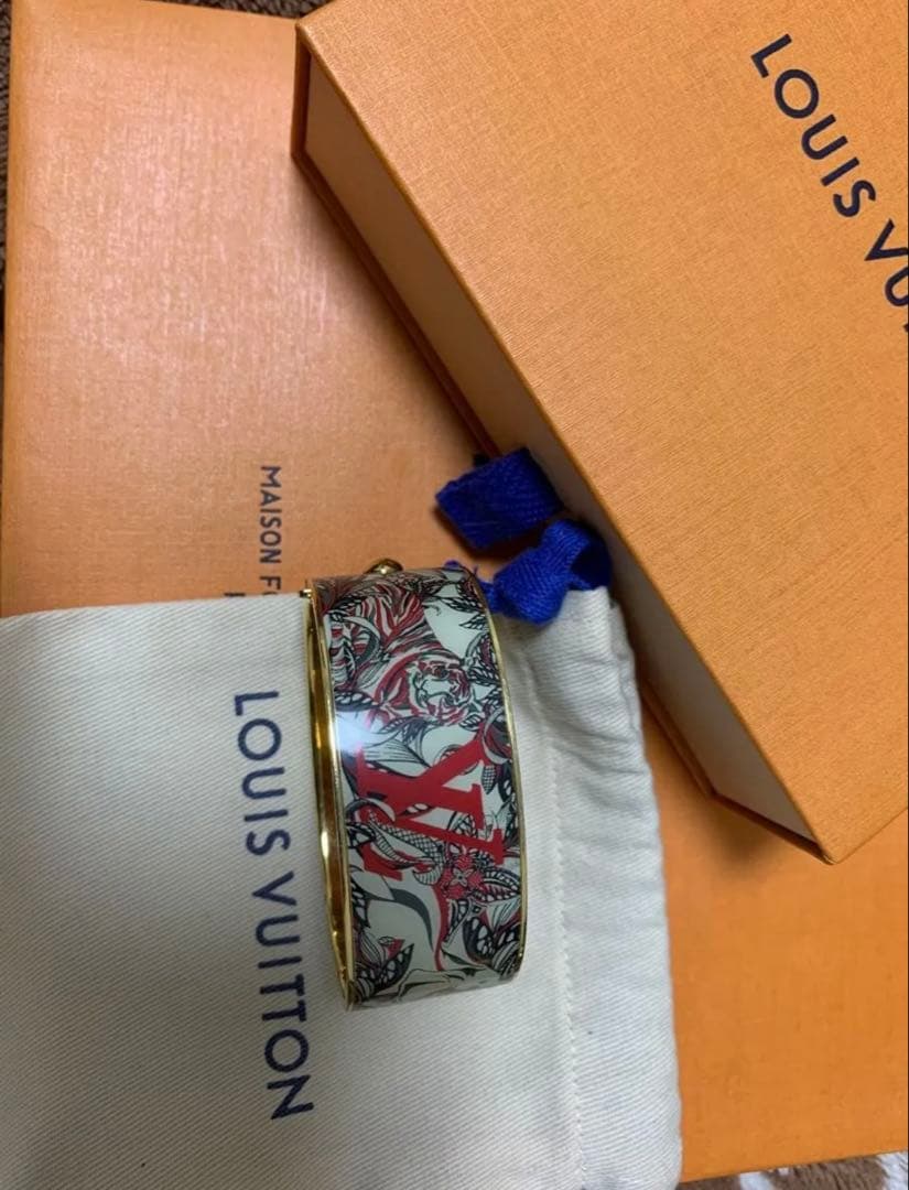 LOUIS VUITTON ドラゴンバングル バングル・LV スパークス S00｜ルイ・ヴィトン 公式サイト - M1699M