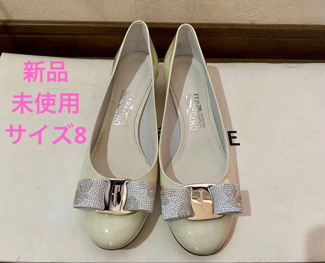 新品未使用】Salvatore Ferragamo パンプス フェラガモ 25 - メルカリ