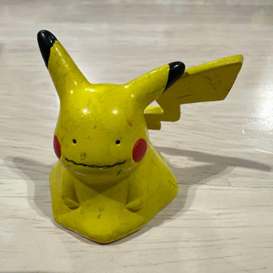 モンコレ初期　ピカチュウにへんしんしたメタモン Amazon.co.jp: ポケットモンスター モンコレEX ESP_19 メタモン