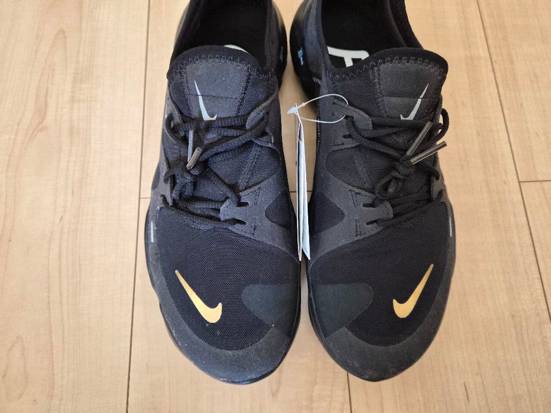 新品未使用タグ付き 27.5cm NIKEナイキ フリーラン5.0 　ブラック