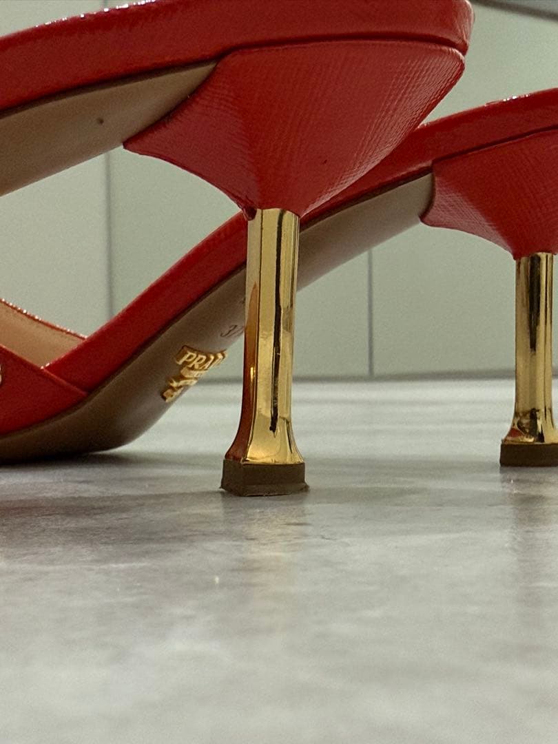 PRADA プラダ スタッズ ミュールサンダル レッド×ゴールド37½