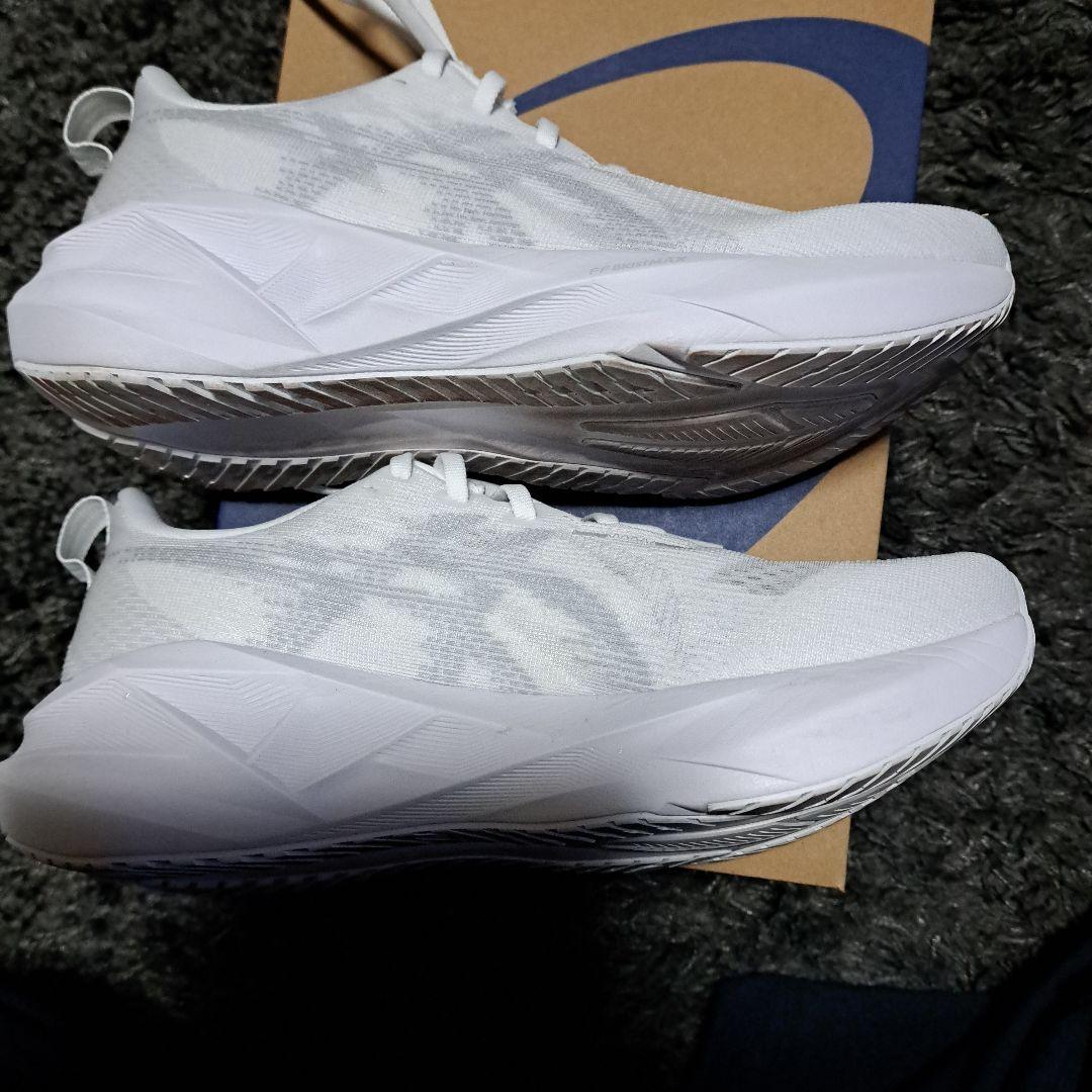 ももそらさん専用　ASICS NOVABLAST 5 ホワイト 26.0cm