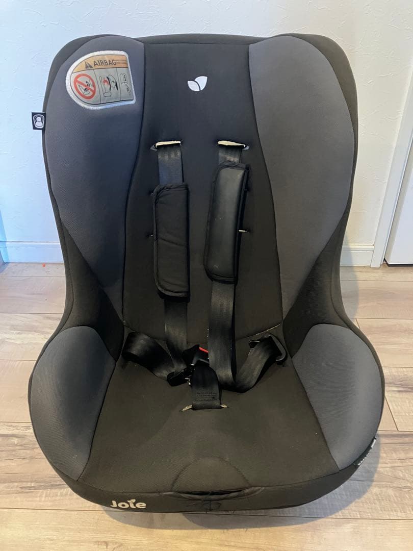 Joie 車用チャイルドシート ブラック - メルカリ