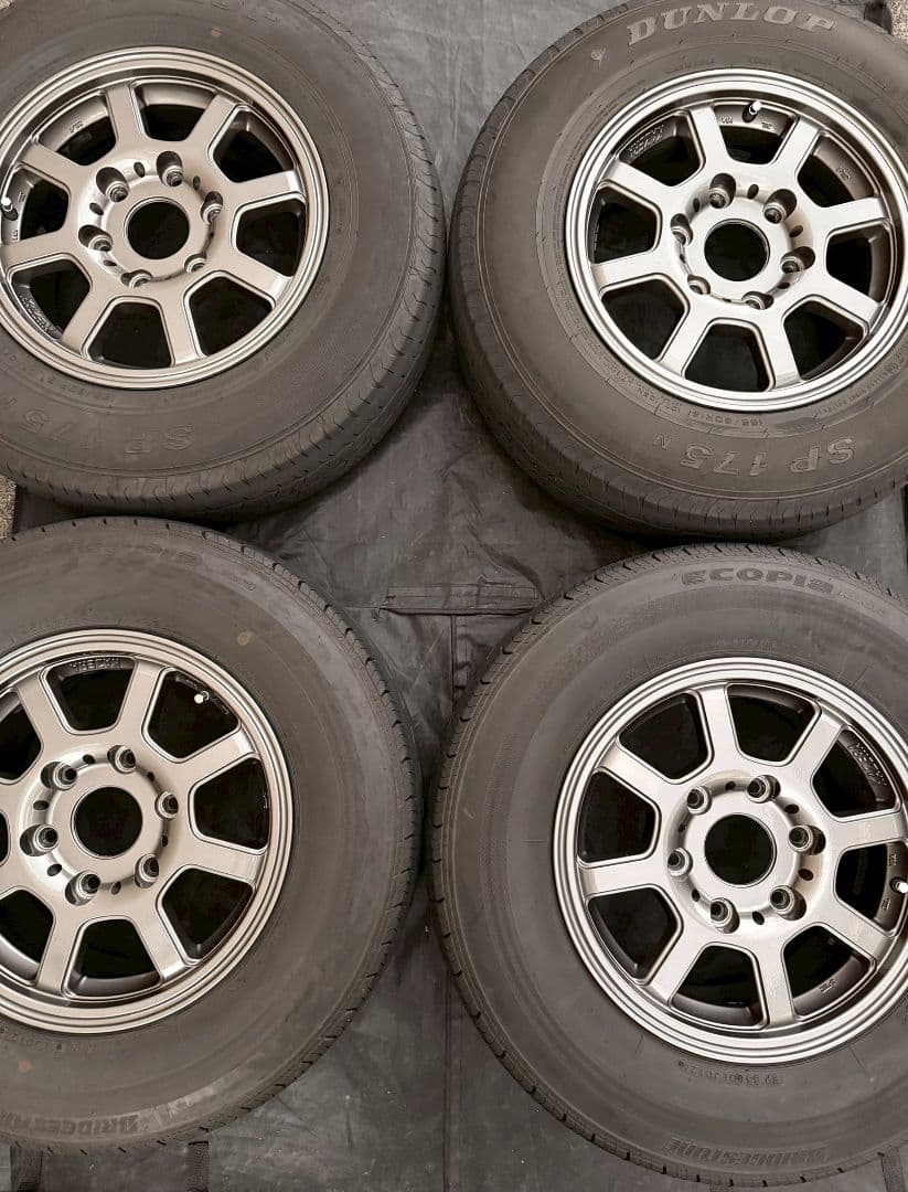 美品kazeraアルミ、タイヤバリ溝売切ます即送 バリ溝！22年！9.5分以上☆スタッドレス 超バリ溝！22年！キレイ！9.5