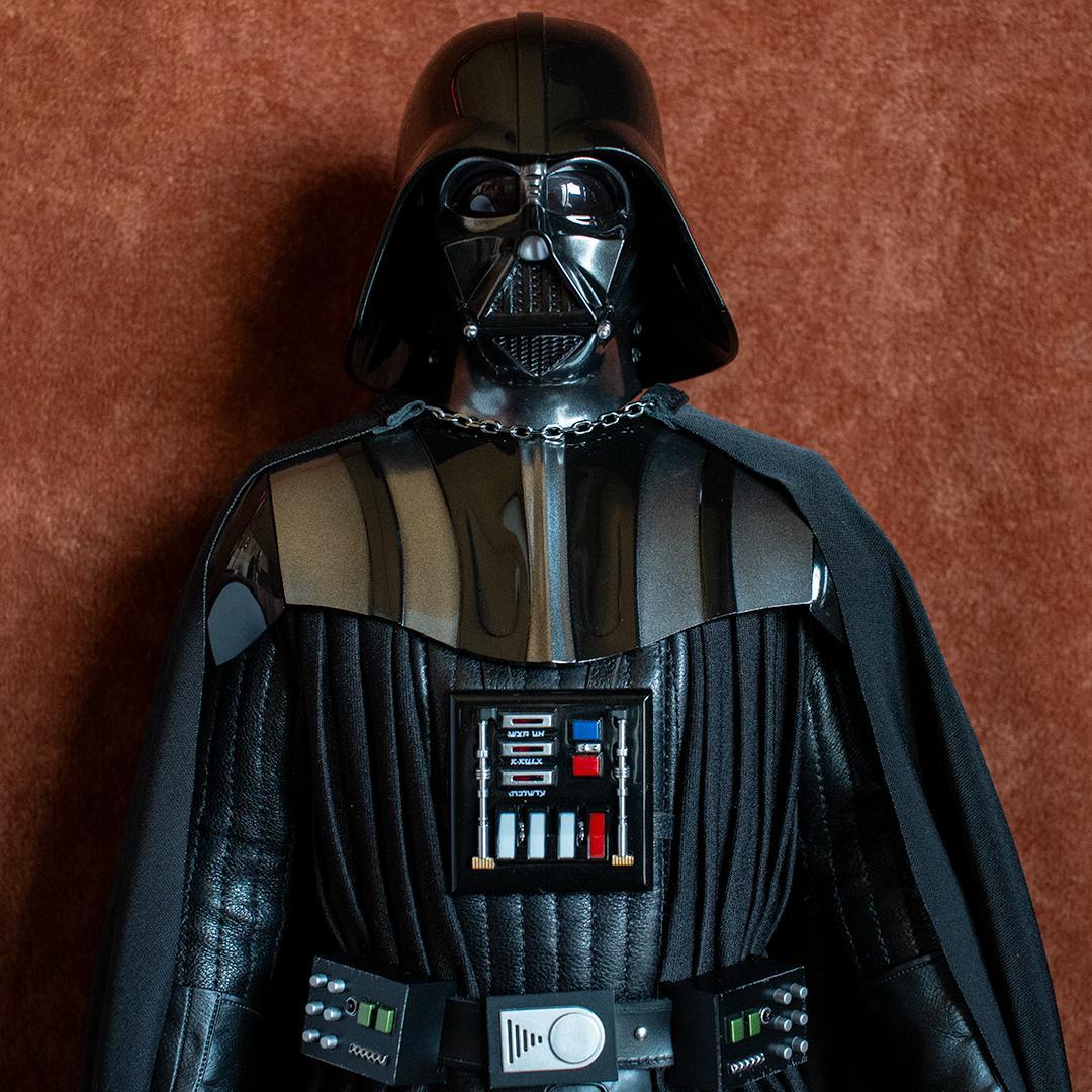 お*タ様 【本革スーツ着用】ホットトイズ ダース・ベイダー [ボーナス