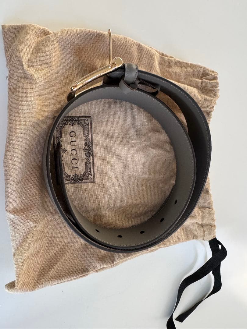 GUCCI グレー レザー ベルト GUCCI