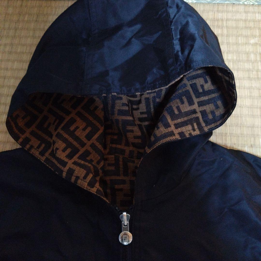 フェンディ アウター シャンパー 裏地は黒 リバーシブル ズッカ柄 茶