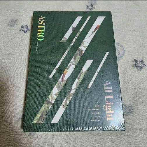 【新品未開封】ASTRO 1st アルバム ALL LIGHT Astro The First Album All Light CD Book Good 1st Rocky Sanha