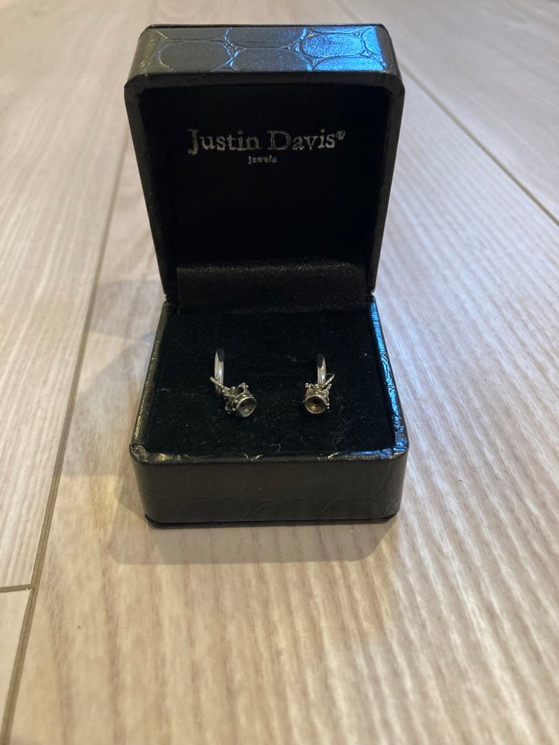 Justin Davis クラウンモチーフピアス CROWN STUD ピアス | ジャスティン デイビス（JUSTIN DAVIS）公式通販