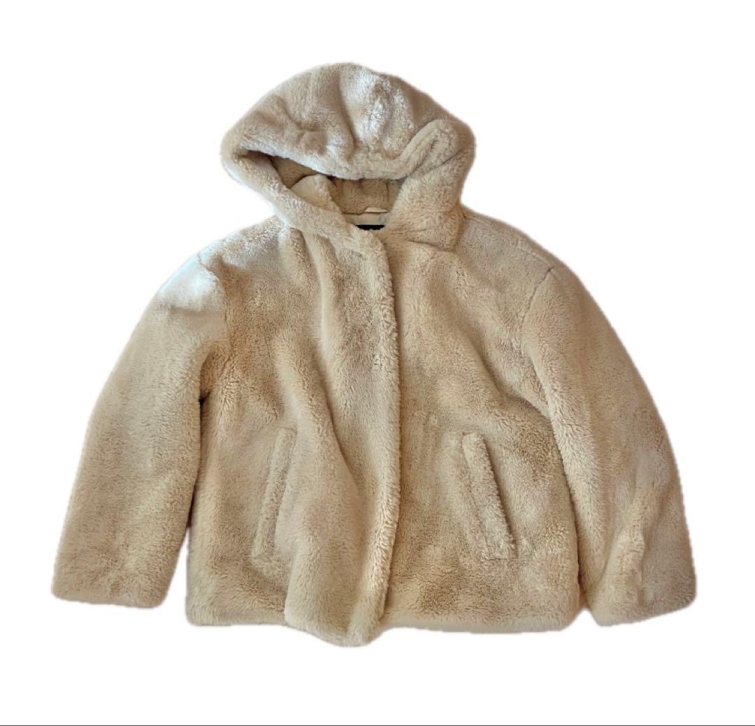 専用 ZARA BASICフード付きフェイクファージャケット ￼ベージュ