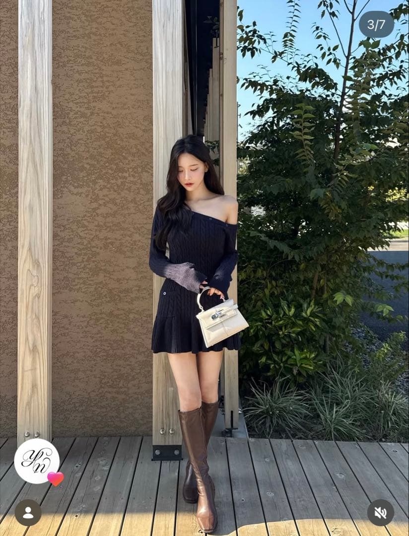 yilon イロン ワンショルダーケーブルニットワンピ ネイビー - メルカリ