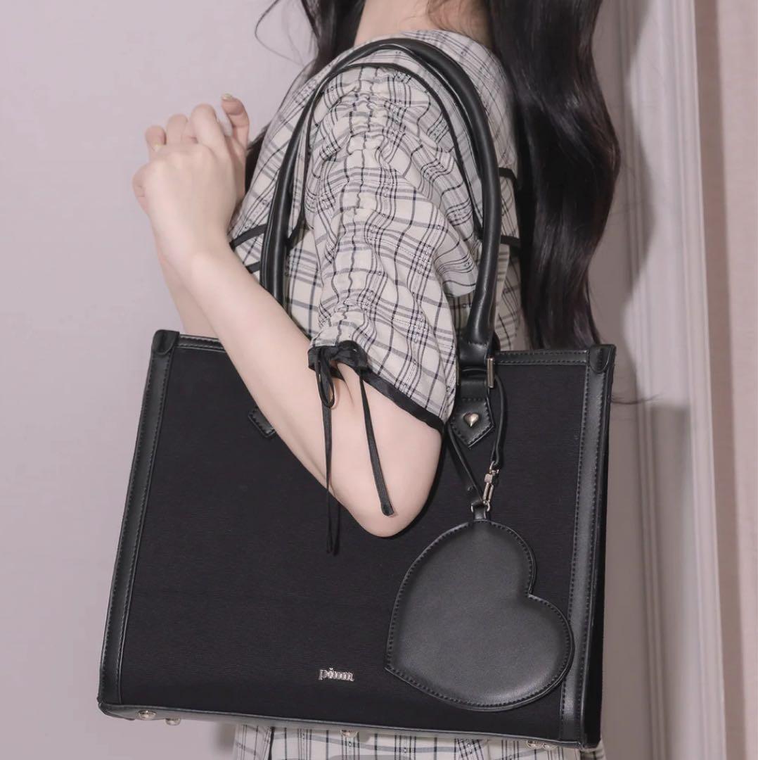 pium ピウム パスケース付きスクエアパイピングトート パスケース付きスクエアパイピングトート – pium