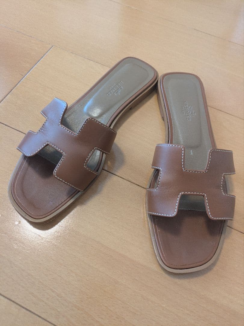 HERMES エルメス サンダル 《オラン》