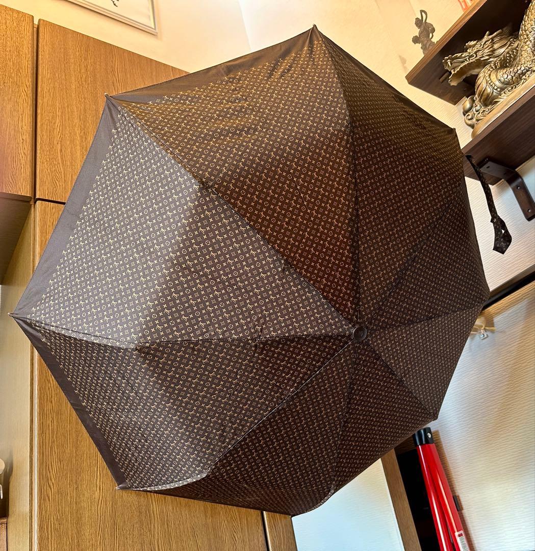 ルイヴィトン‼️折りたたみ傘‼️M70123‼️メンズ‼️レディース‼️ワンタッチ開閉式‼️ 楽天市場】ルイヴィトン モノグラム パラプルュイ オンデー ブラウン