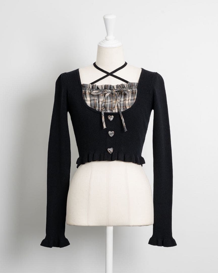 pium ヨーク切替ハートボタン長袖ニット セットアップ ブラック - メルカリ