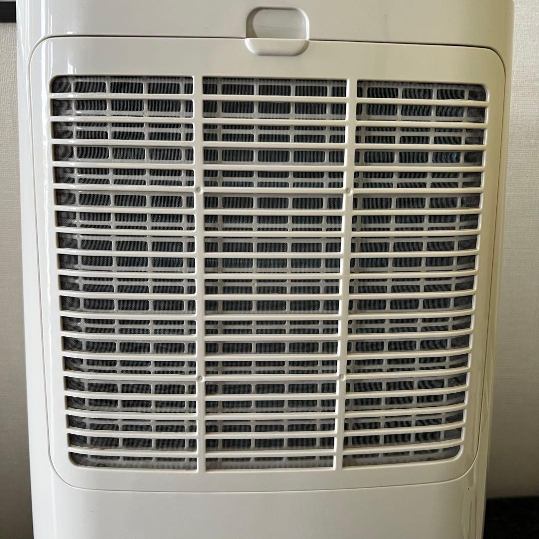 SHARP シャープ 除湿器 CV-E71-W 2016年製 2.5L 100V