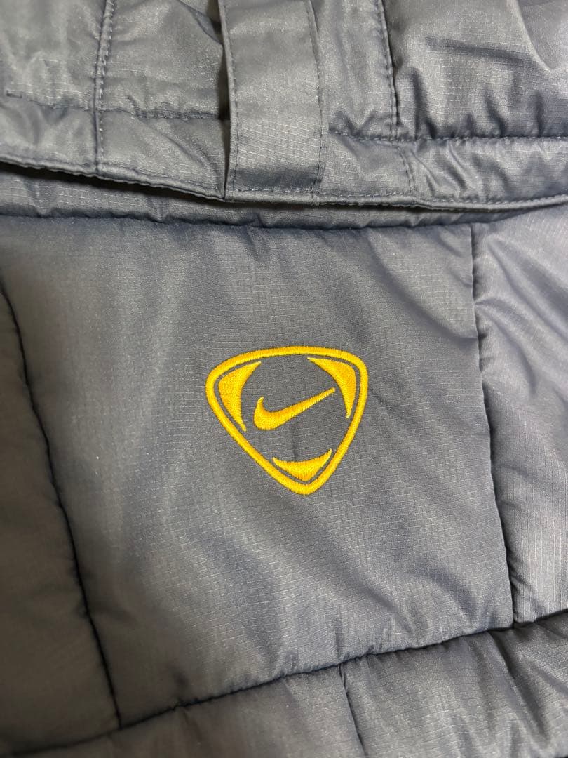 希少 00s NIKE ナイキ アーセナル ダウンジャケット ネイビー - メルカリ