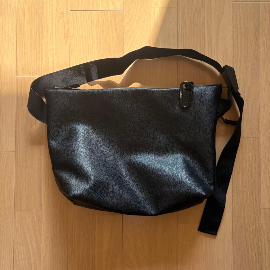 meltum LEATHER MESSENGER BAG(M) 新品未使用 - メルカリ