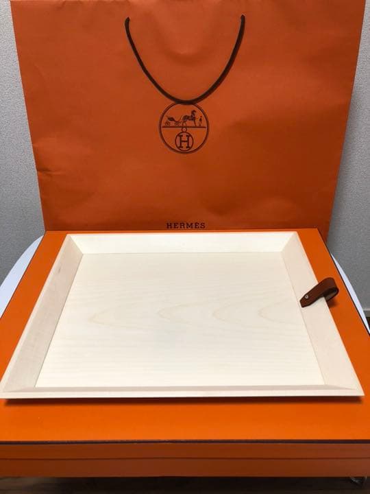 ☆エルメス 未使用保管 値下げ☆ 木製ディナートレー 小売業者 43×35cm