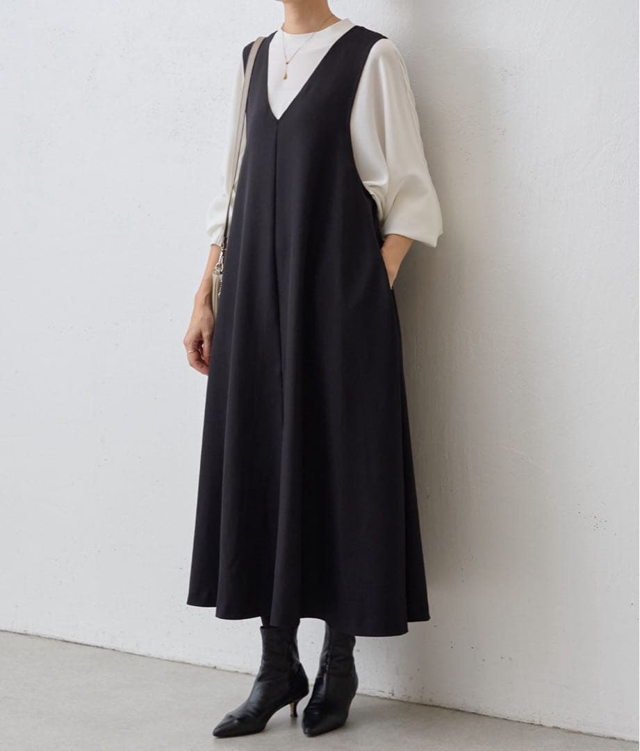 BEARDSLEY シーズンレス ジャンパースカート 黒 サイズ0 BEARDSLEY（ビアズリー）の「〈シーズンレス〉ジャンパースカート