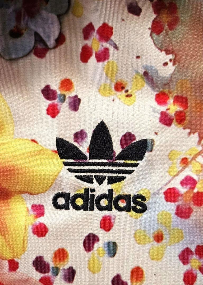c様専用希少 adidas アディダス BOTANICAL 花柄ファーム コラボ - メルカリ