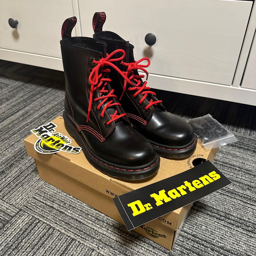 Dr.Martens ドクターマーチン 24cm 赤 黒 - メルカリ