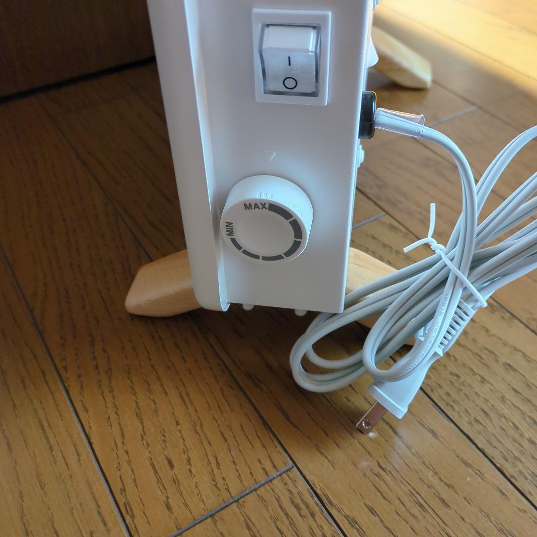 moku. 電気ヒーター 木製スタンド付き - メルカリ