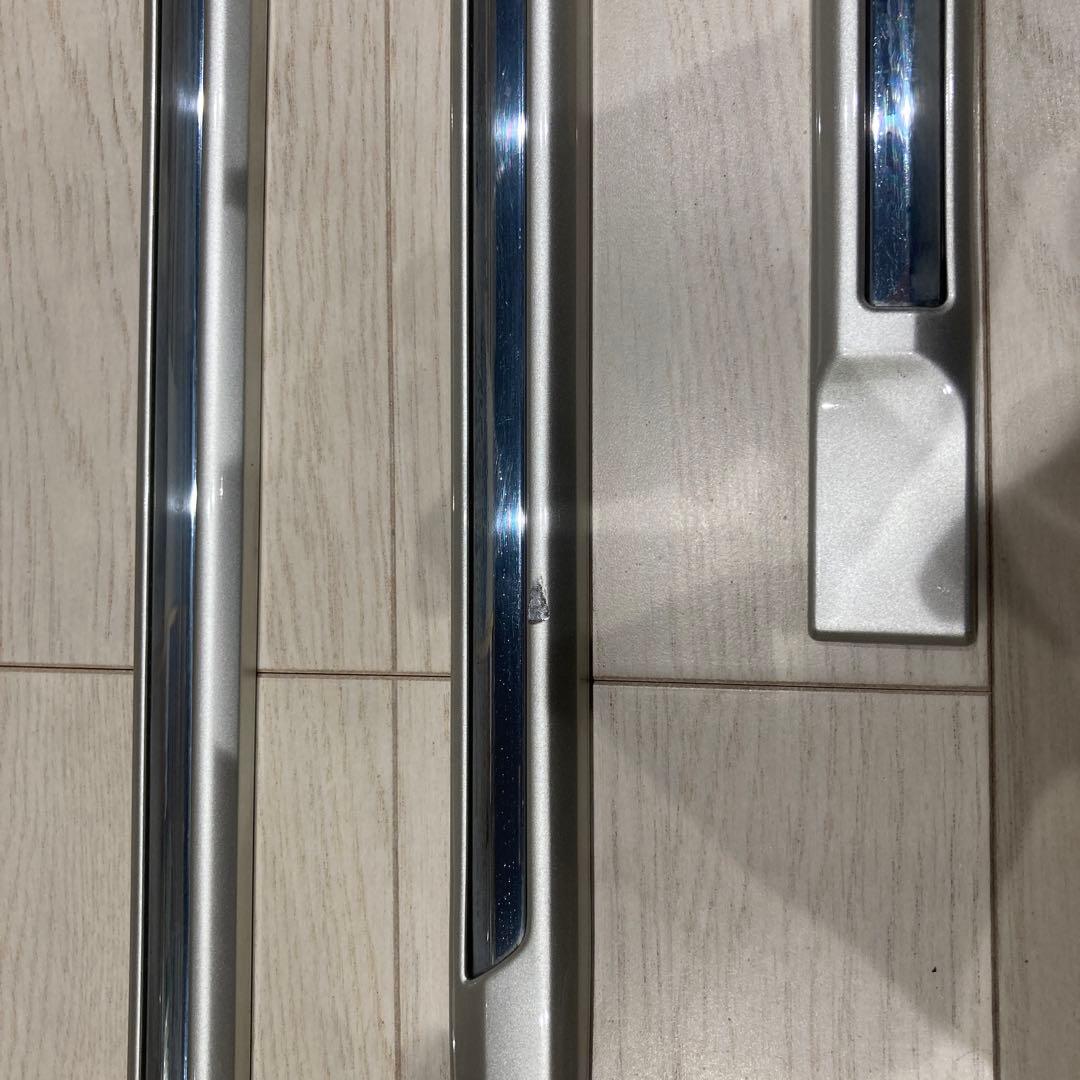 220クラウン純正 サイドプロテクションモール プレシャスシルバー