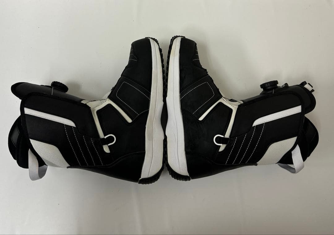 IGNIO BOA スノーボードブーツ ブラック/ホワイト 26.0cm