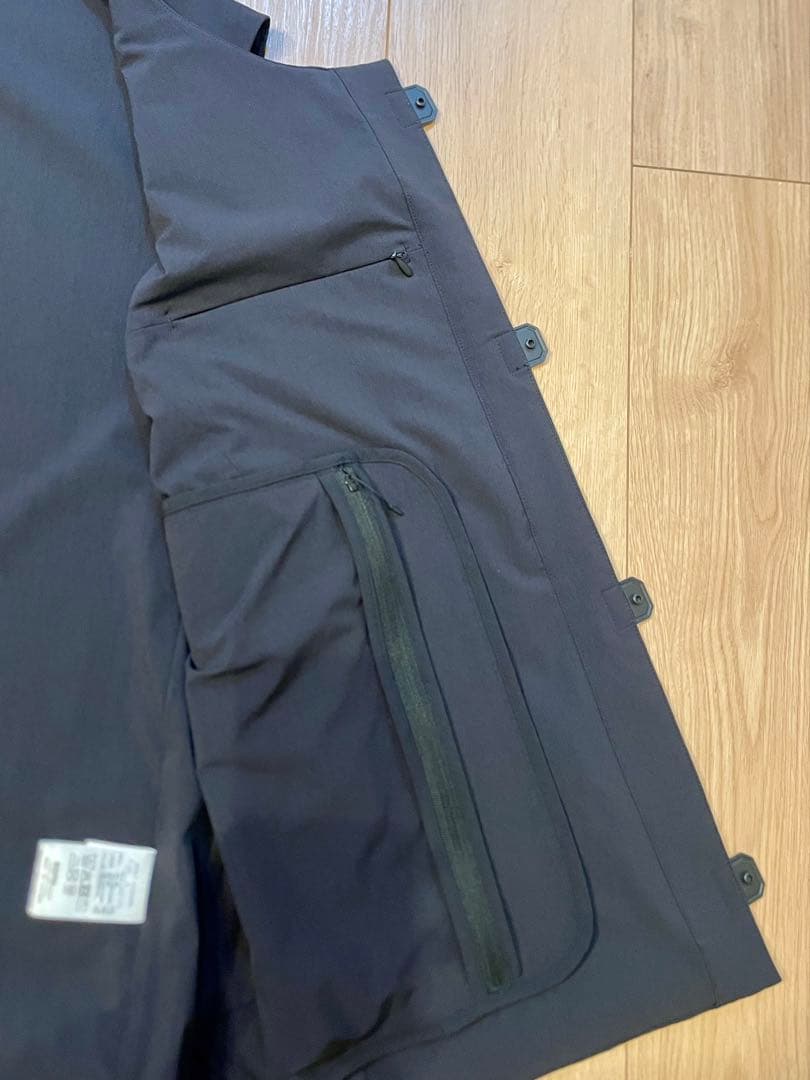 SOPHNET. EX. FLEXCURTION PADDED VEST