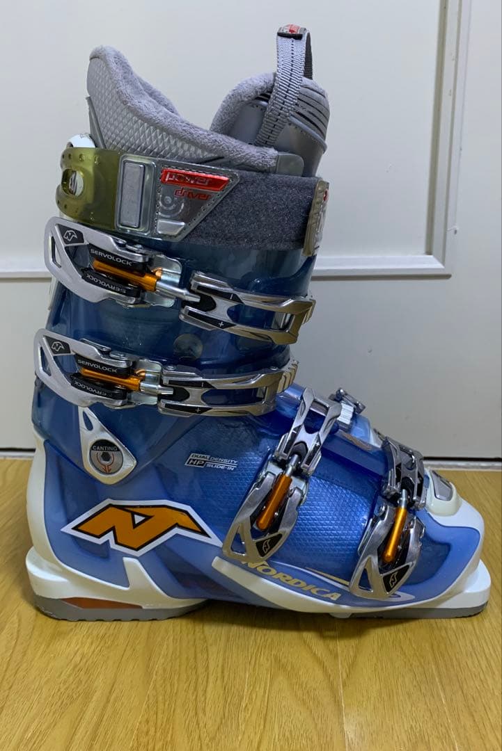 【NORDICA美品】ゲレンデで1回使用 女性用ブーツ25〜25.5cm