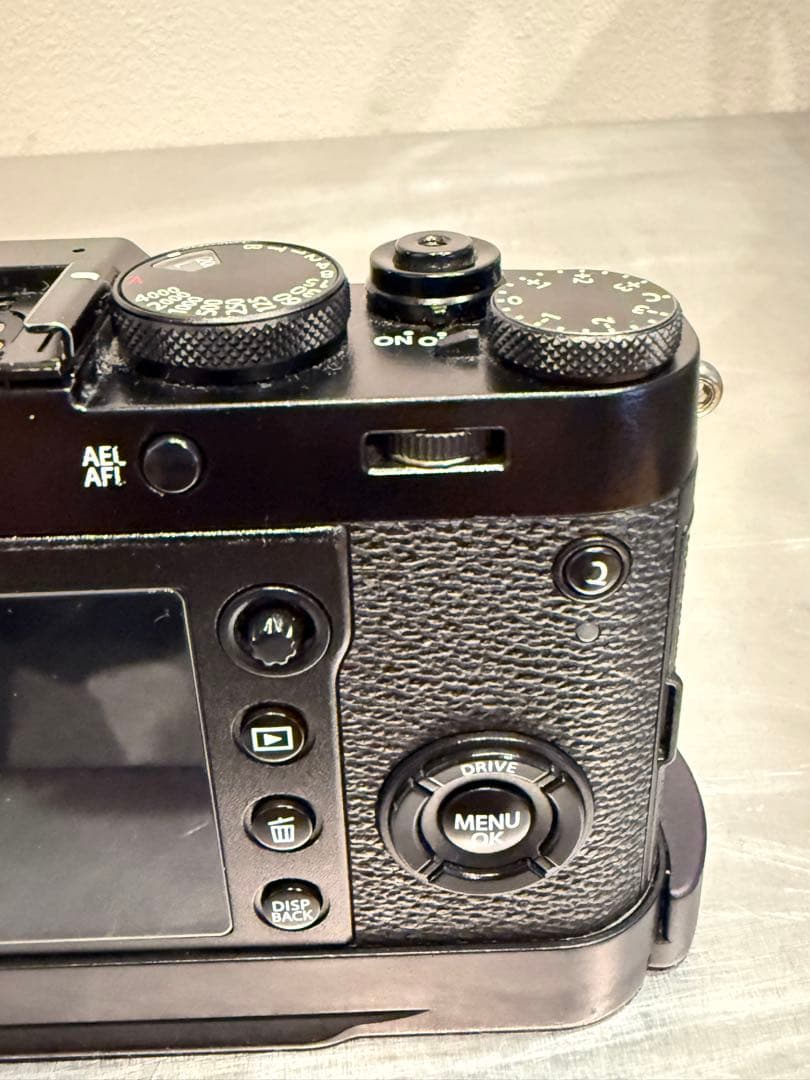 撮影可 一部難あり】FUJIFILM X100F 黒 シャッター8800回