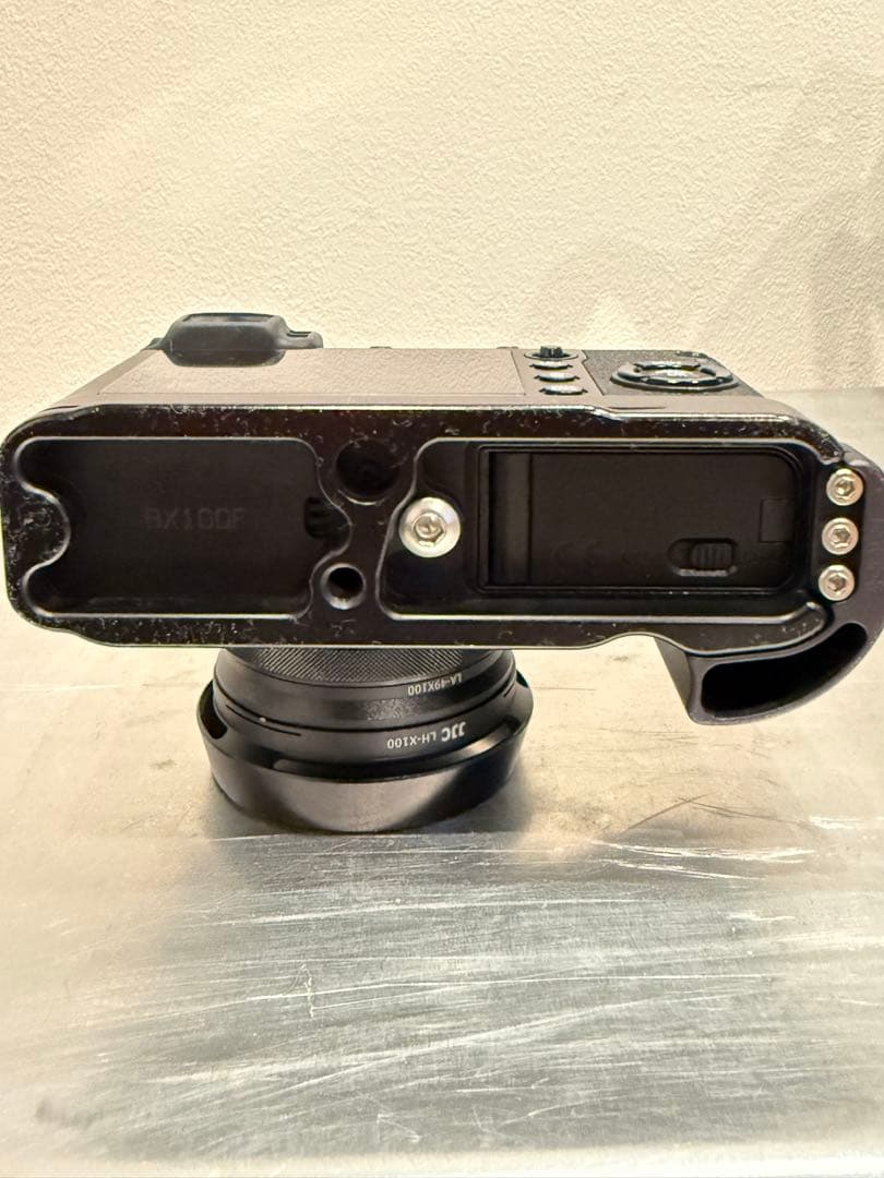 撮影可 一部難あり】FUJIFILM X100F 黒 シャッター8800回