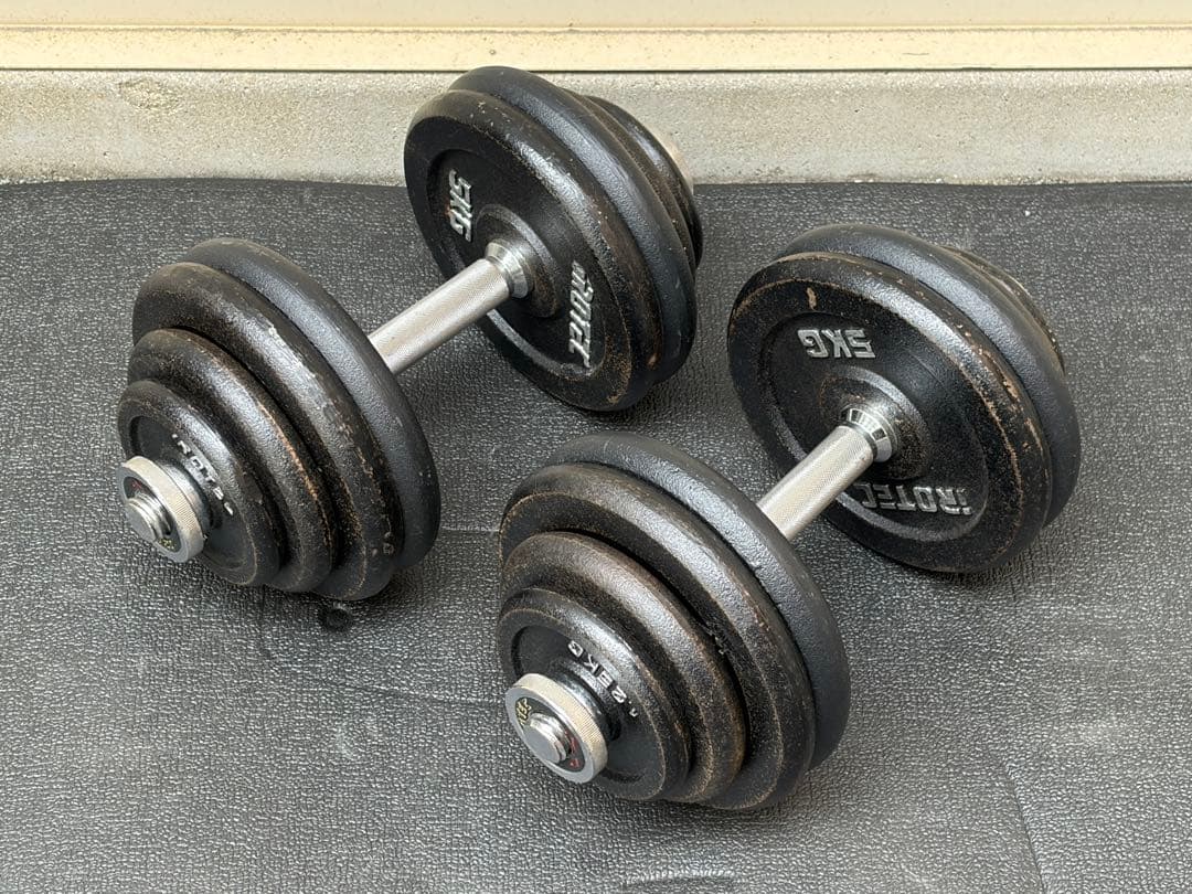 アイロテック　ダンベルセット　30キロ 2SET　合計60キロ　送料込 ダンベル60kgセット(アイアン) 片手30kg×2個セット IROTEC (アイロテック)