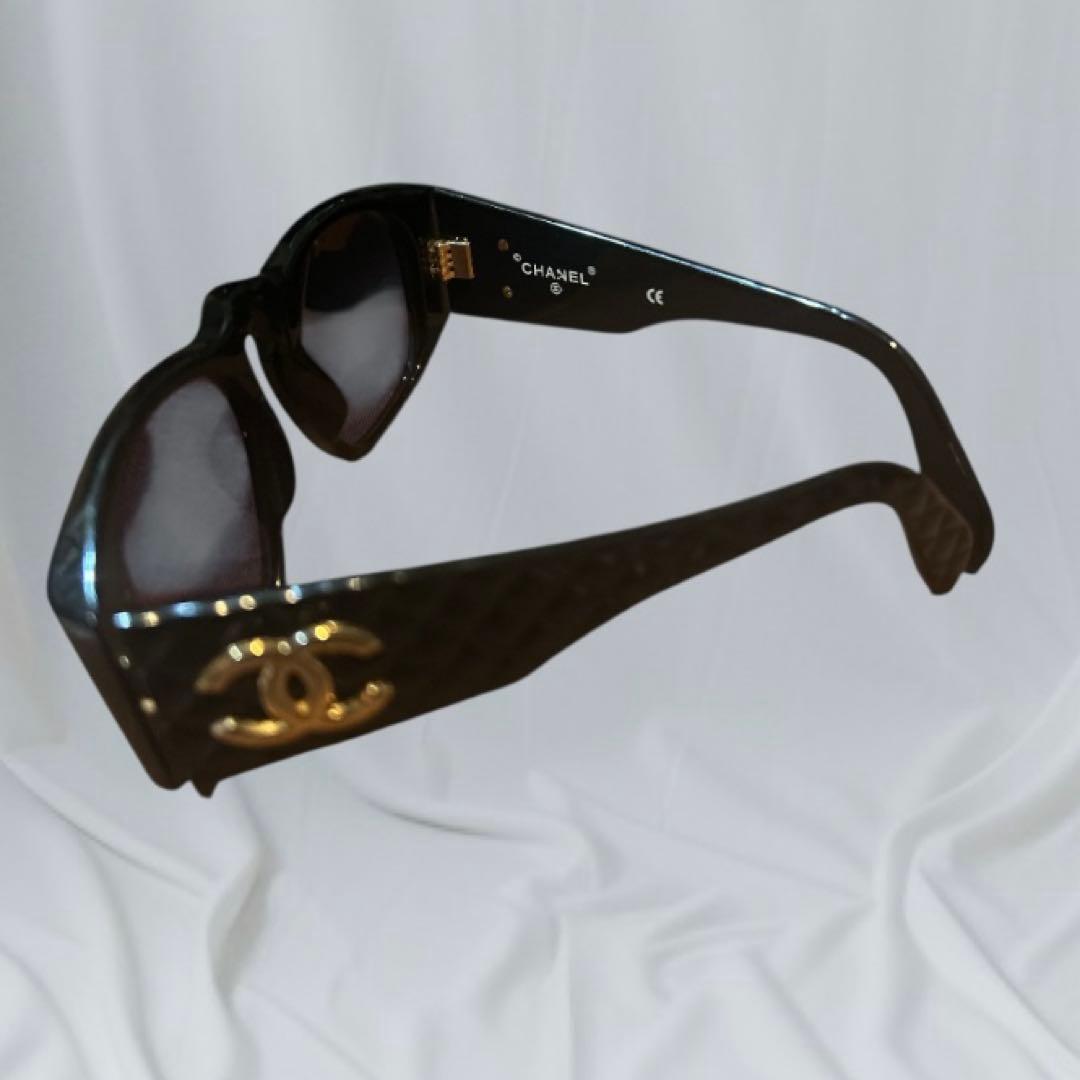 オンラインファッション - 世界最高峰 CHANEL サングラス CCココマーク