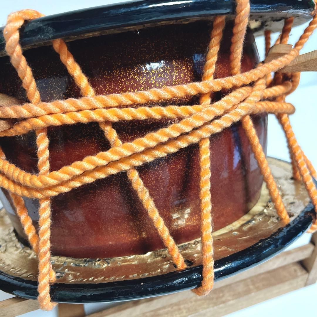 【美品・締め太鼓】　和太鼓 34.5cm×17cm 打楽器　和楽器　台座　金彩