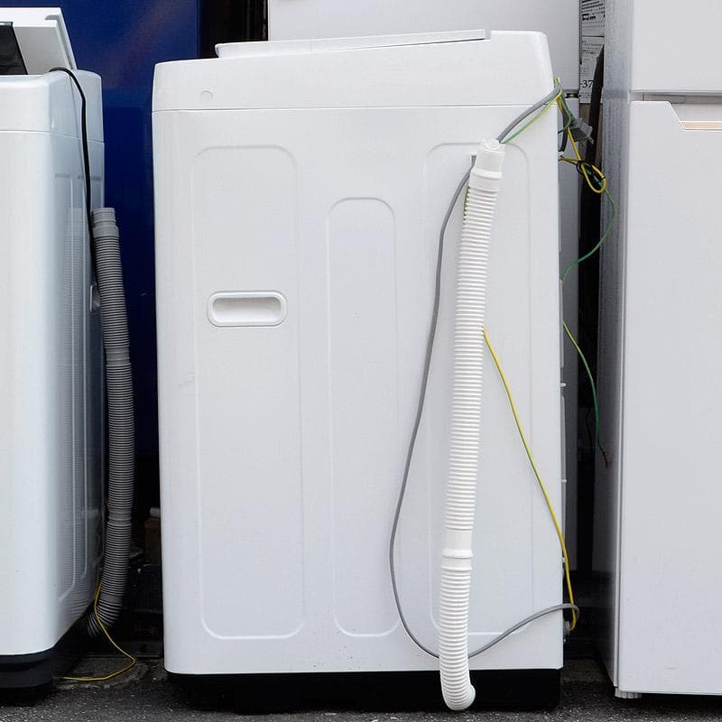 23年製　ハイセンス　5.5kg　全自動洗濯機　タテ型　HW-T55H