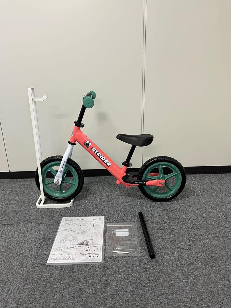 ストライダー　XLARGE限定色　ムラサキスポーツ限定 ストライダー×ムラサキスポーツ】ムラサキスポーツ限定カラー「Neon