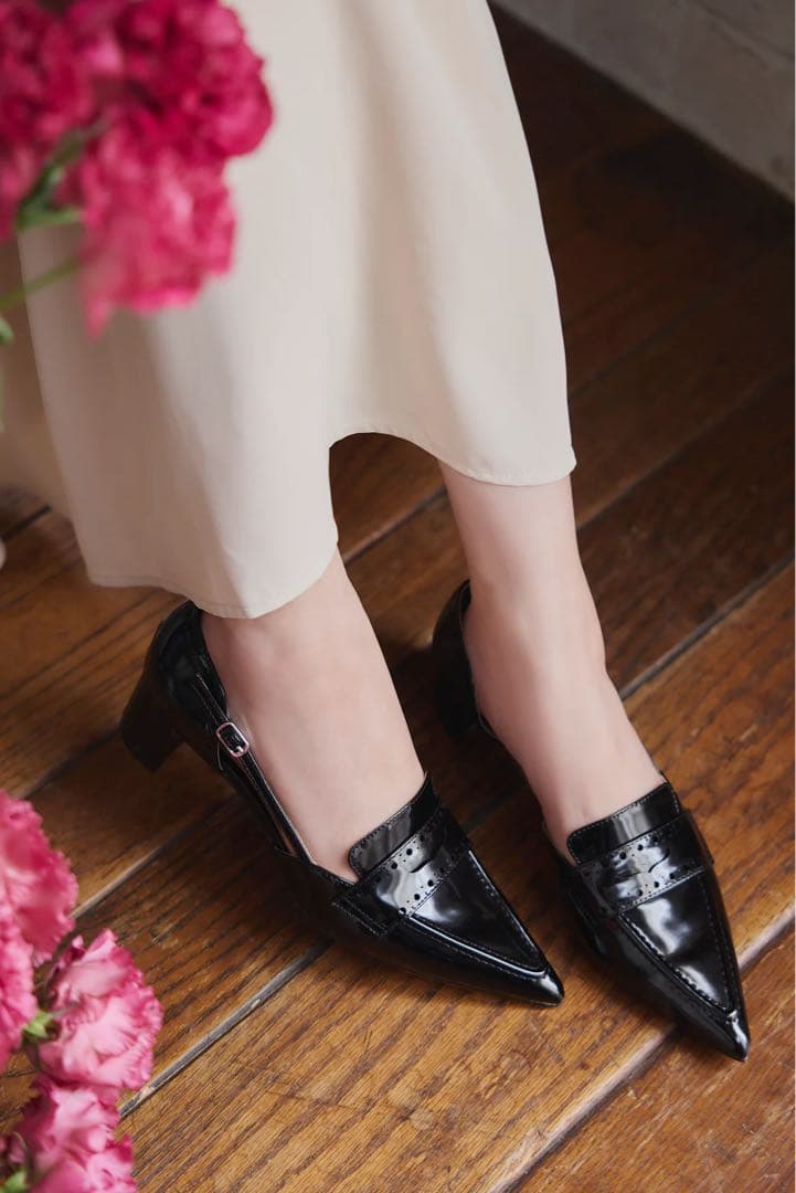 Herlipto Medallion Heel Loaferherlipto Medallion Heel Loafer