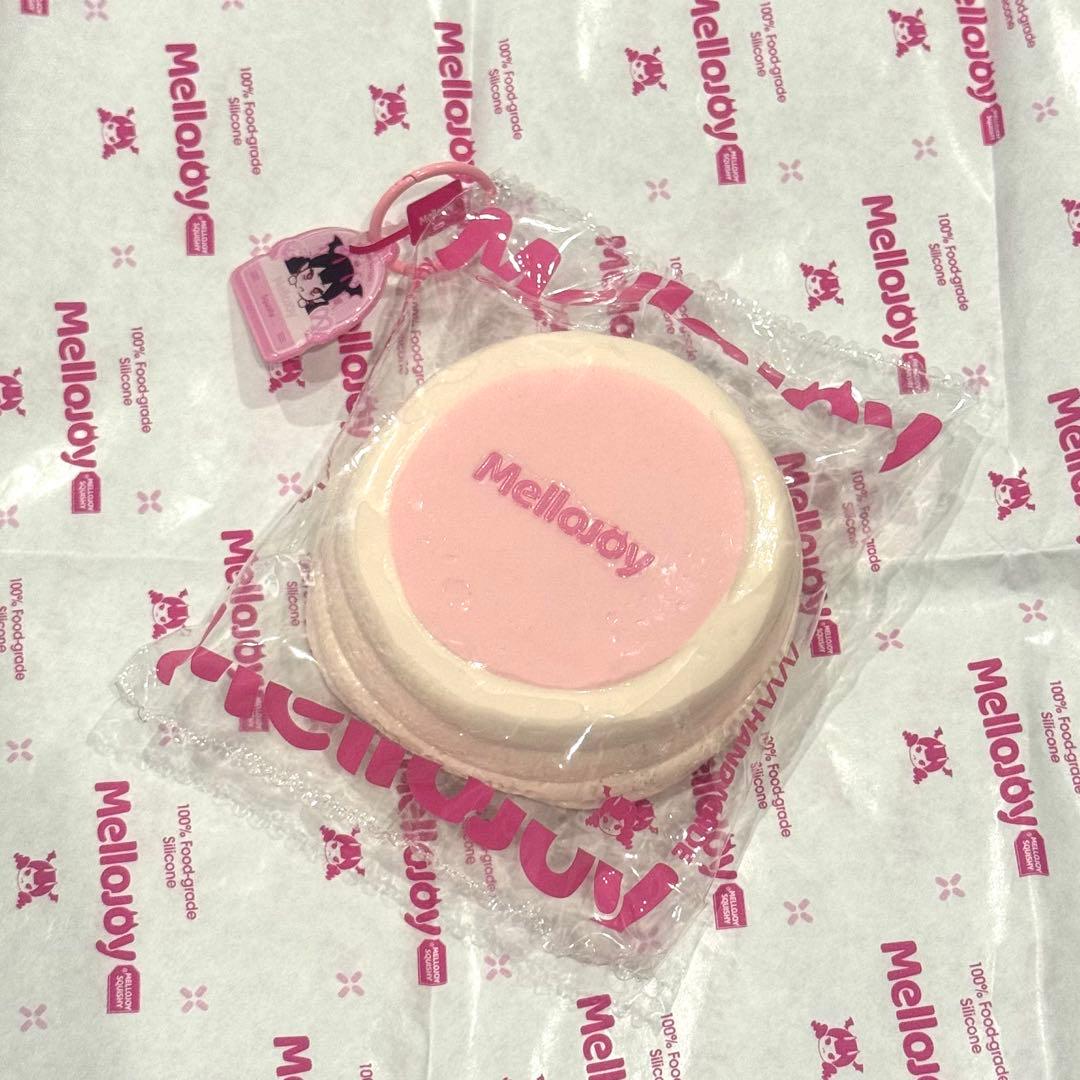 a*m様 mellojoyスクイーズ 贅沢スフレ ストロベリー - メルカリ