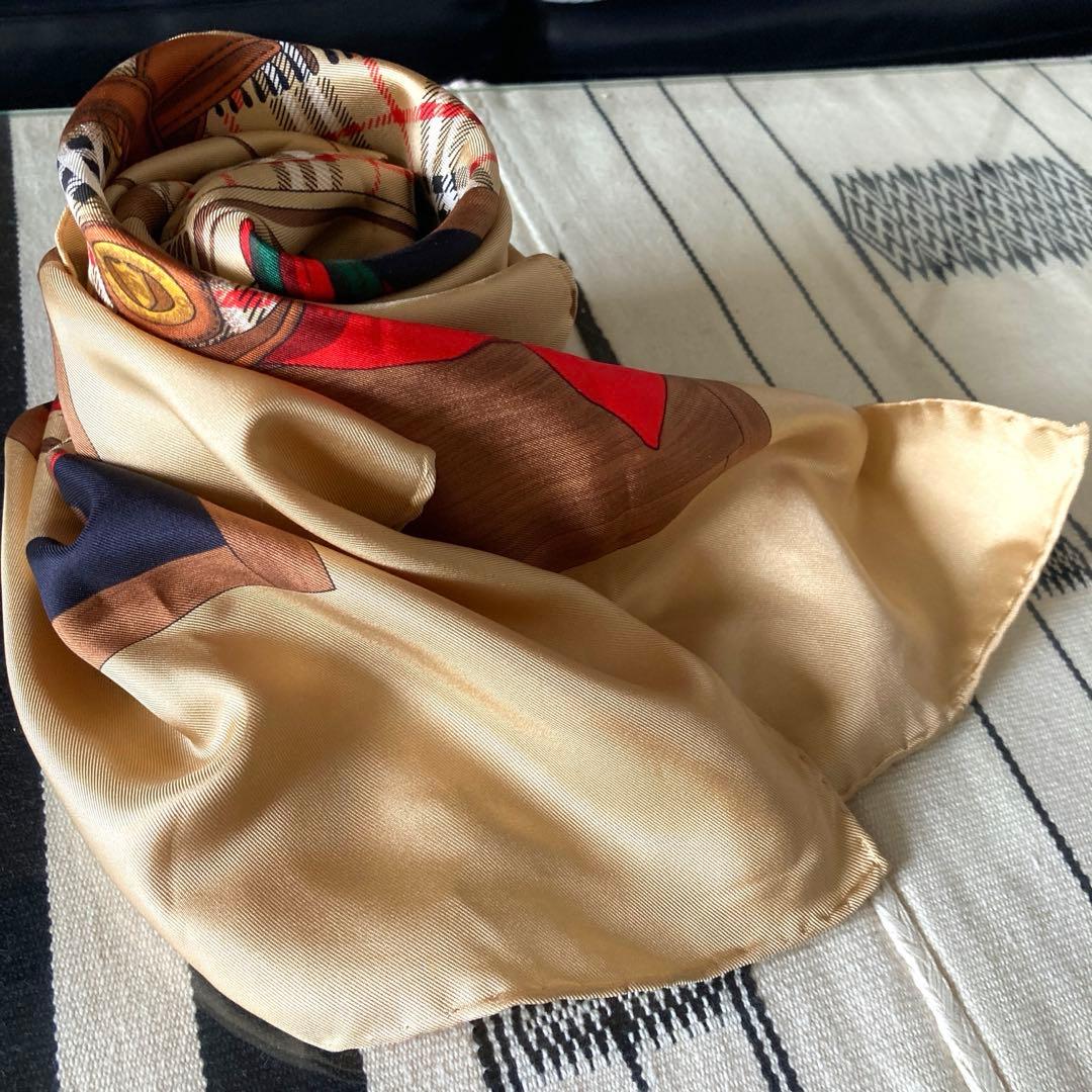 美品|Burberrys 大判シルクスカーフ バーバリーギフト柄　86センチ正方 チェック シルク スカーフ (サンド) | Burberry®公式サイト
