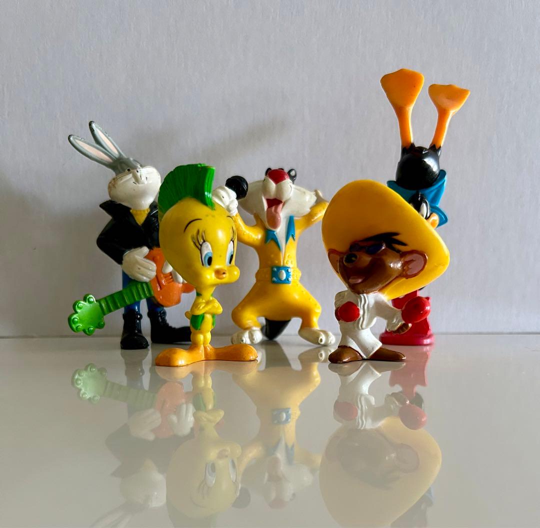 ワーナー・ブラザーズ トゥイーティー キャラクター フィギュア - メルカリ