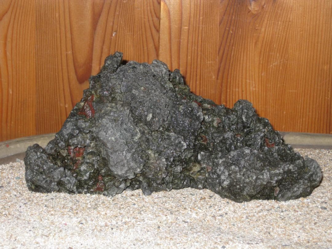 稲*曽様 水石　産地不詳　11cm x 23 x 11cm 水石 「産地不明石」 盆石 天然石 すいせき 台座付き 現品限り : 盆栽