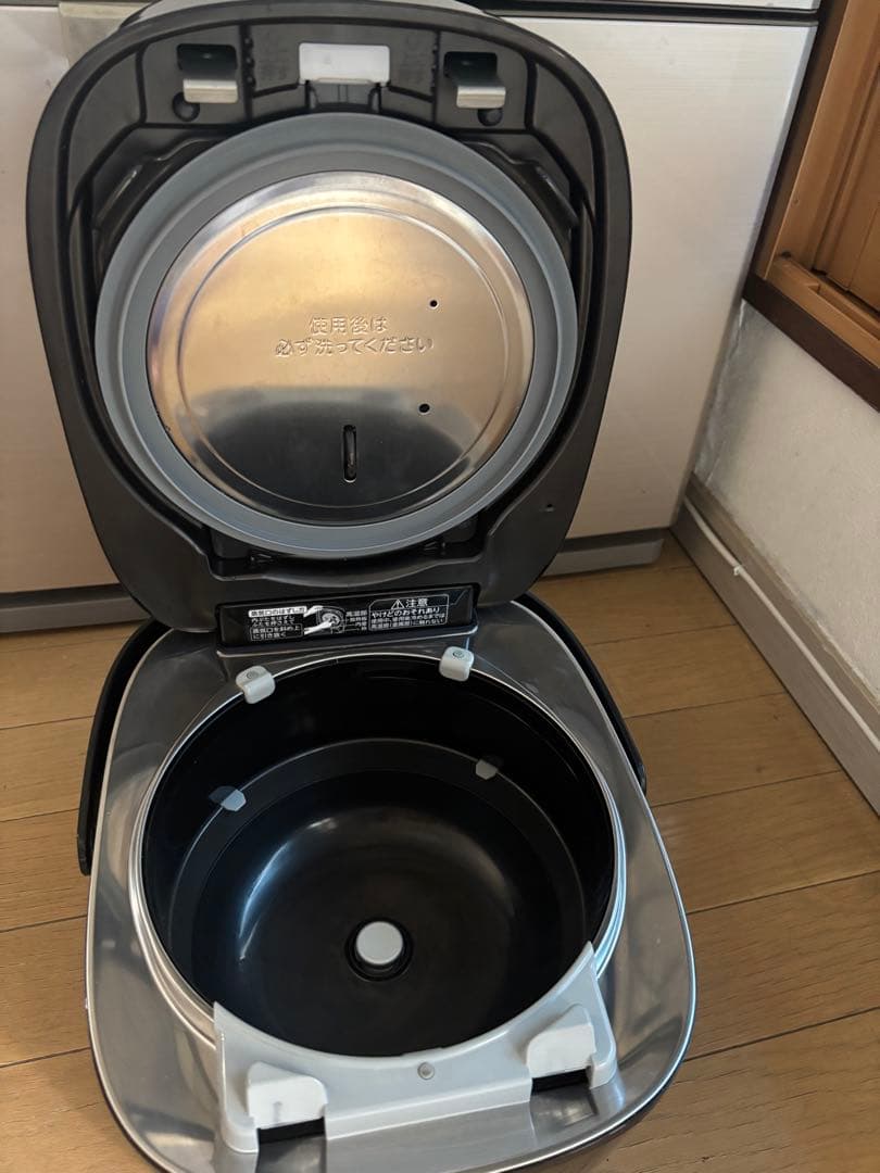 TOSHIBA真空圧力IHジャーRC-10VSV -2023年製 動作保証付き