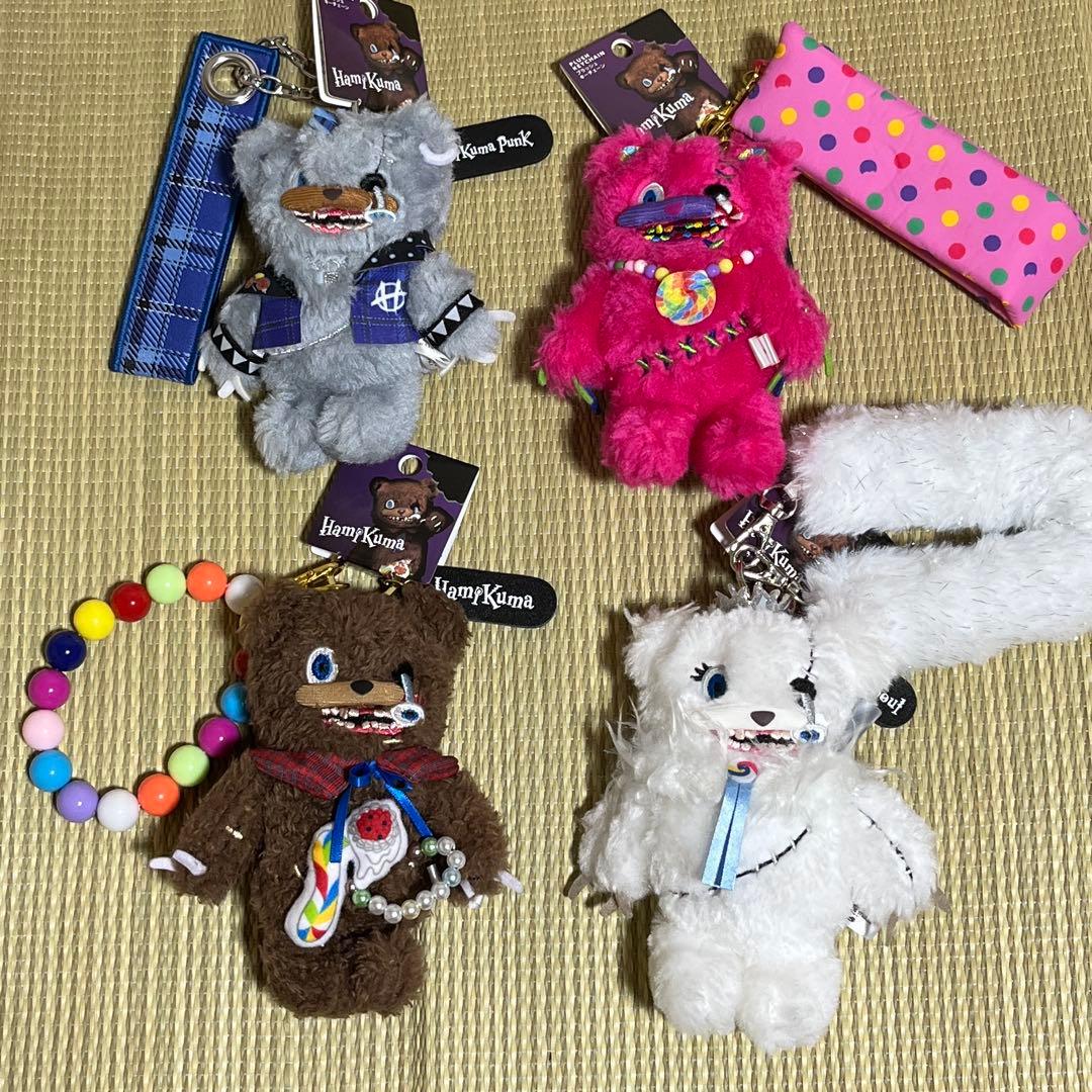 USJ ハミクマ キーチェーン 4種セット - メルカリ