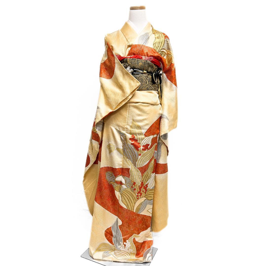 振袖 金駒刺繍 金彩 南天 百合 流水 紗綾形 成人式 着物 124b d ms