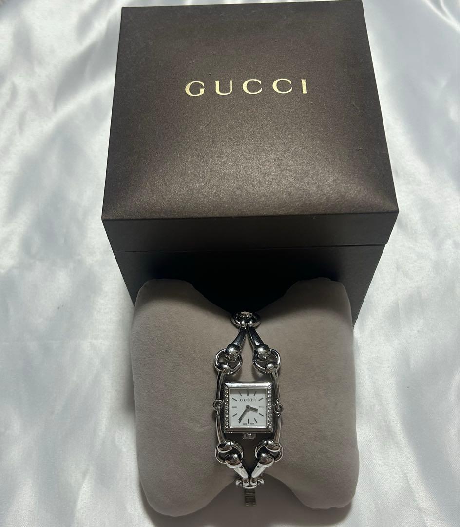 GUCCI グッチ シニョーリア ダイヤモンドベゼル/ホワイトパール文字盤 時計 楽天市場】【ウォッチ】GUCCI グッチ Gモチーフ ダイヤベゼル ホワイト