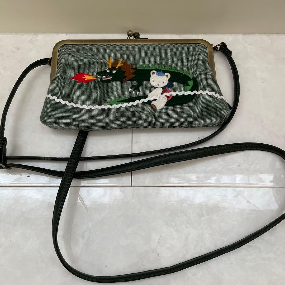 ファミリア✕ビームス　コラボ　ショルダーバック 巾着ショルダーバッグ〈BEAMS JAPAN × familiar〉〈神戸本店・さんちか